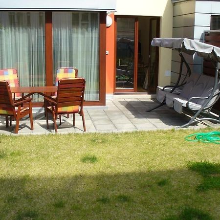 Garden Apartment With Garage In Central Prague Ngoại thất bức ảnh
